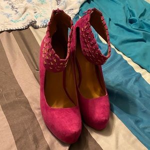Womens heels size 9